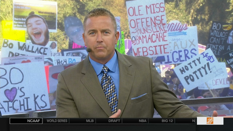 Illustration for article titled Colonel Reb Voted Obama: Your College GameDay Sign Roundup